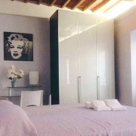 Apartment Indaco House Arezzo